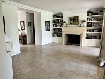Casa en Venta 10 Ambientes en Ayres de Pilar
