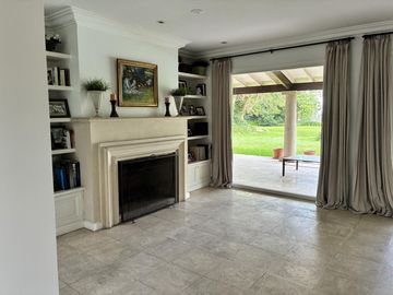 Casa en Venta 10 Ambientes en Ayres de Pilar
