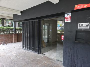 Local en Belgrano R. Excelente ubicación. Apto todo destino.