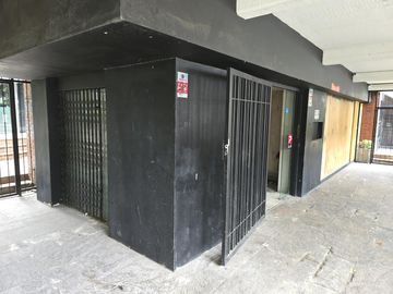 Local en Belgrano R. Excelente ubicación. Apto todo destino.