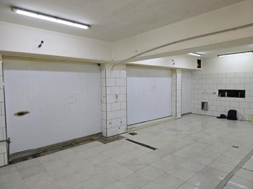 Local en Belgrano R. Excelente ubicación. Apto todo destino.