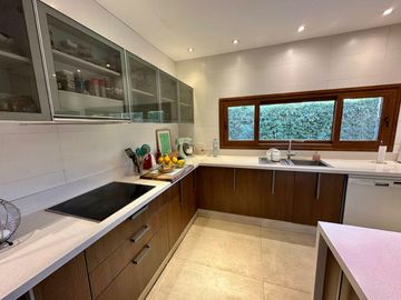 Casa en Venta en Pilar, Barrio Cerrado La Peregrina - 5 ambientes