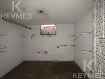 CASA EN VENTA | 2 PLANTAS | CALLE 54 E/ 8 Y 9 – MICROCENTRO LA PLATA