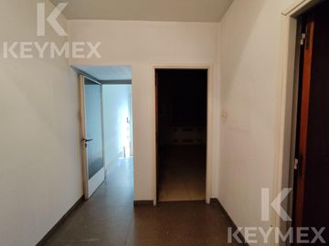 CASA EN VENTA | 2 PLANTAS | CALLE 54 E/ 8 Y 9 – MICROCENTRO LA PLATA