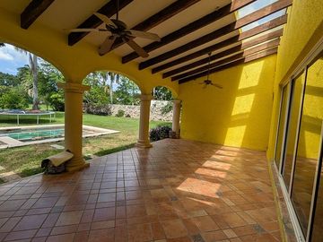 Casa en Renta Club de Golf la Ceiba