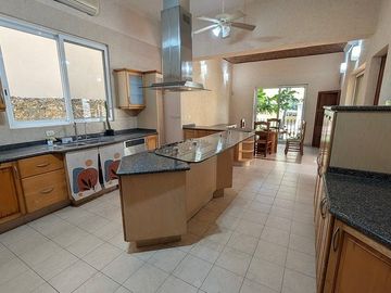 Casa en Renta Club de Golf la Ceiba