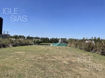 Terreno en venta al río, en San Juan, Villanueva