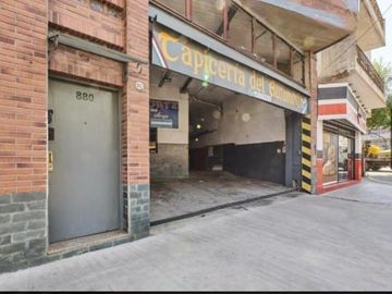 VENTA DE LOCAL COMERCIAL EN PLANTA BAJA EN FLORESTA APTO CREDITO