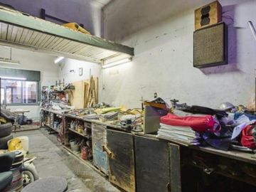 VENTA DE LOCAL COMERCIAL EN PLANTA BAJA EN FLORESTA APTO CREDITO