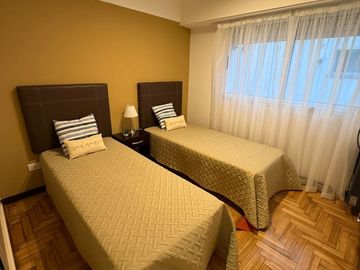 Departamento en venta-3 ambientes con balcon-Plaza Colon-Mar del Plata