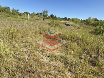 TERRENO EN VENTA EN VILLA PARQUE SIQUIMAN CON VISTA A LAS SIERRAS A 400 MTS AL RIO TANTI REF: 3025