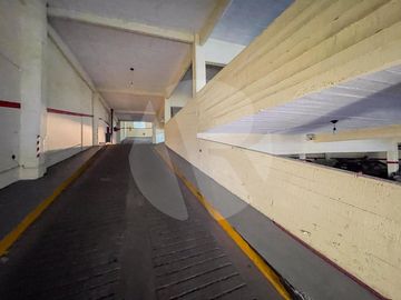 Cochera en Venta en Belgrano!