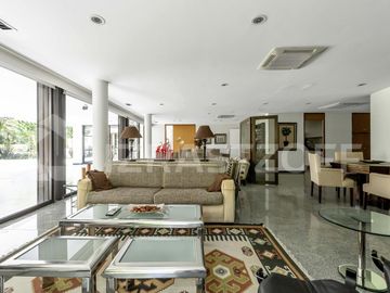 Casa en Armenia  Country Club diseñada por Mario Roberto Alvarez