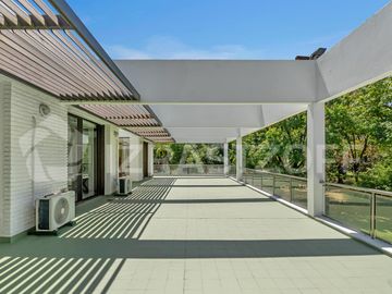Casa en Armenia  Country Club diseñada por Mario Roberto Alvarez
