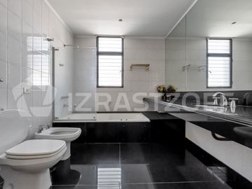 Casa en Armenia  Country Club diseñada por Mario Roberto Alvarez