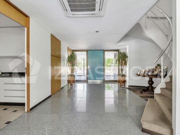Casa en Armenia  Country Club diseñada por Mario Roberto Alvarez