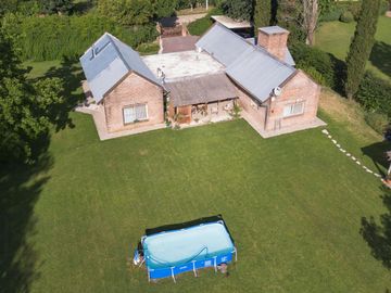 Casa en Venta 4 Ambientes en Loma Verde - Escobar