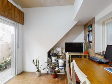 Casa Multifamiliar en Venta de 4 Ambientes en Villa Adelina con Parrilla, Terraza y Lavadero