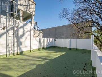 Divino PH de 2/3 ambientes con terraza - 3º piso por escalera