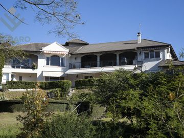 Espectacular Casa en Altos de San Lorenzo