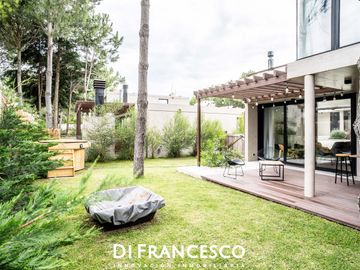 Casa en Venta Pinamar Norte - Frontera  Berlin Woods Seguridad 24 hs
