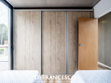 Casa en Venta Pinamar Norte - Frontera  Berlin Woods Seguridad 24 hs