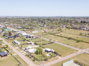 Lote de 867m2  en Funes Town Escriturado