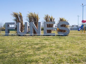 Lote de 867m2  en Funes Town Escriturado