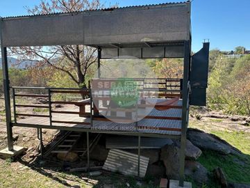 1 Hectárea - Vista a las Sierras - Con arroyo - 10 cuadras del lago - complejo -Venta casa siquiman