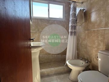 1 Hectárea - Vista a las Sierras - Con arroyo - 10 cuadras del lago - complejo -Venta casa siquiman