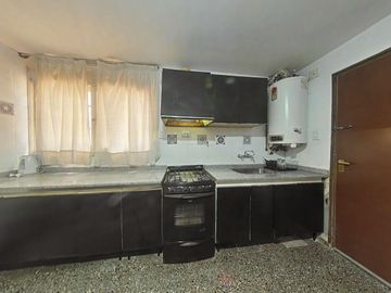 CASA EN VENTA SEXTA SECCION MENDOZA 3 DORMITORIOS CON TOUR VIRTUAL