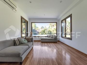 Casa en venta en barrio cerrado Villa Rosa