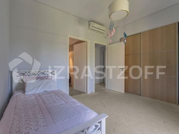 Casa en venta en barrio cerrado Villa Rosa