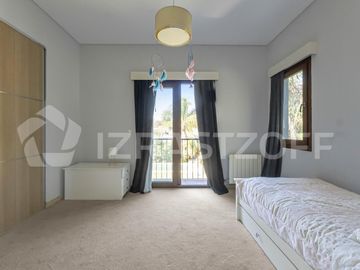 Casa en venta en barrio cerrado Villa Rosa