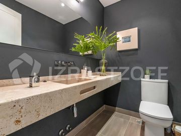 Casa en venta en barrio cerrado Villa Rosa