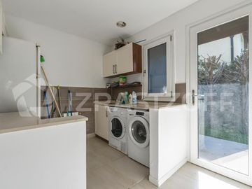 Casa en venta en barrio cerrado Villa Rosa