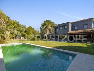 Casa en venta en barrio cerrado Villa Rosa