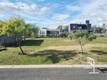Lote interno en Santa Elisa, Pilar del Este