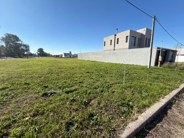 Terreno en José Hernández