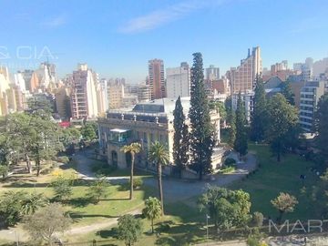 Departamento de lujo en  Bv. Chacabuco frente Palacio de Ferreyra