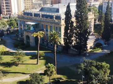 Departamento de lujo en  Bv. Chacabuco frente Palacio de Ferreyra