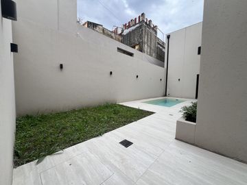 Venta casa Rosario barrio Abasto 4 Dormitorios luminosa moderna estrenar amplia