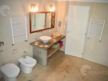 VENTA Casa 7 ambientes en Mar De Las Pampas