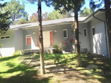 VENTA Casa 7 ambientes en Mar De Las Pampas