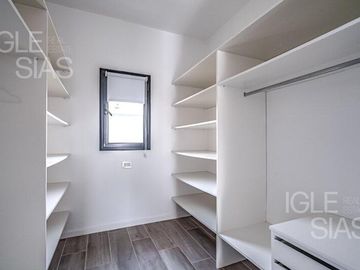 Casa en venta y en alquiler en Araucarias, Puertos. Escobar