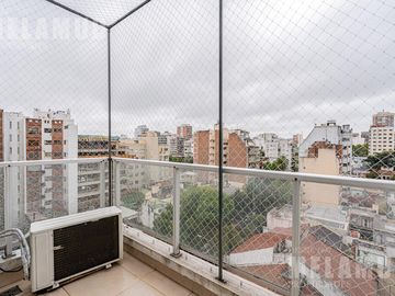 MONOAMBIENTE / VENTA / FLORES CON COCHERA