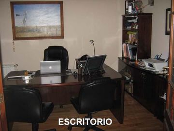 EXCEPCIONAL CASA EN ADROGUE