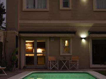 EXCEPCIONAL CASA EN ADROGUE
