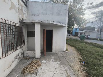 Casa a reciclar en barrio Alberdi