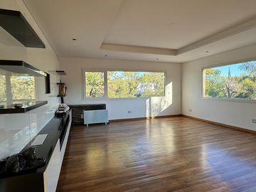 Casa en  venta 9 ambientes en Ayres de Pilar, Pilar